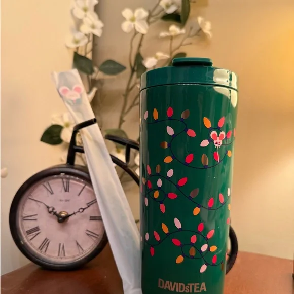 DAVIDsTEA Green Festive Lights Tumbler - Picture 1 of 3